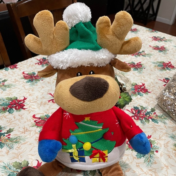 Christmas Reindeer plush Toy - Picture 1 of 7
